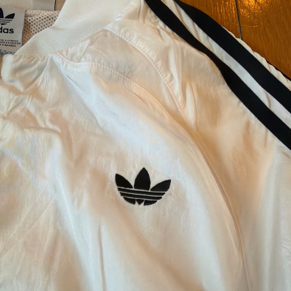 New NWT $85 Adidas Originals Women's M Adicolor Teamgeist Cropped Track Jacket - Picture 4 of 7